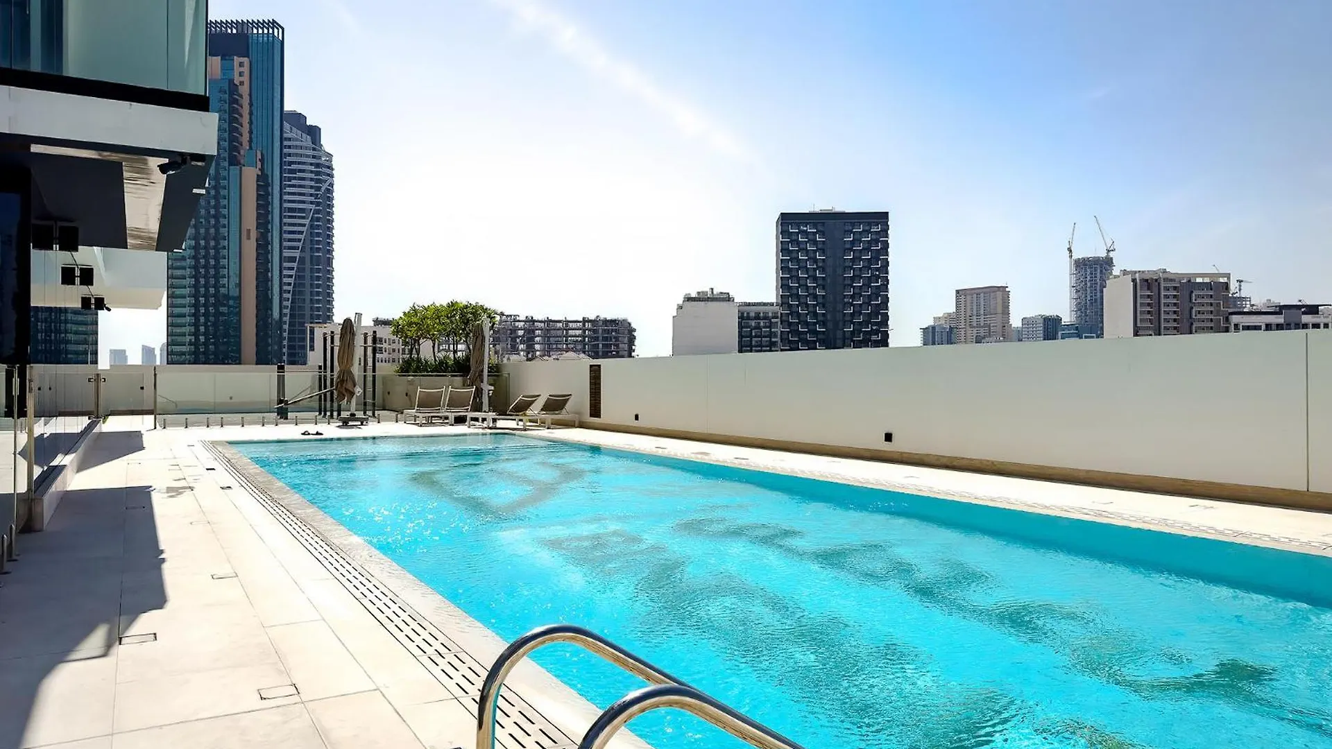 Cozy 1 Bedroom In Binghatti Venus Jvc Dubai United Arab Emirates